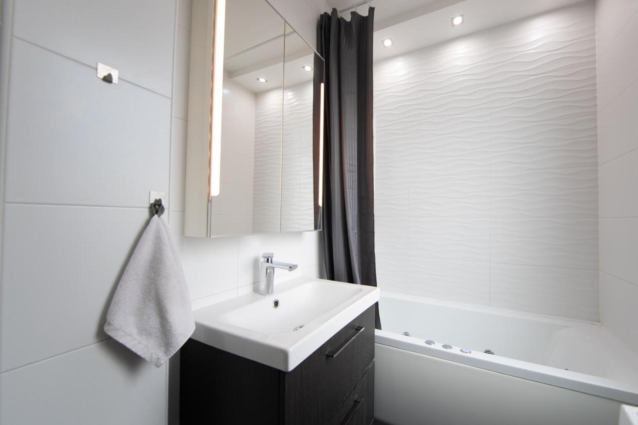 Spacious 3-Room Apartment With Free Parking Budapest Ngoại thất bức ảnh