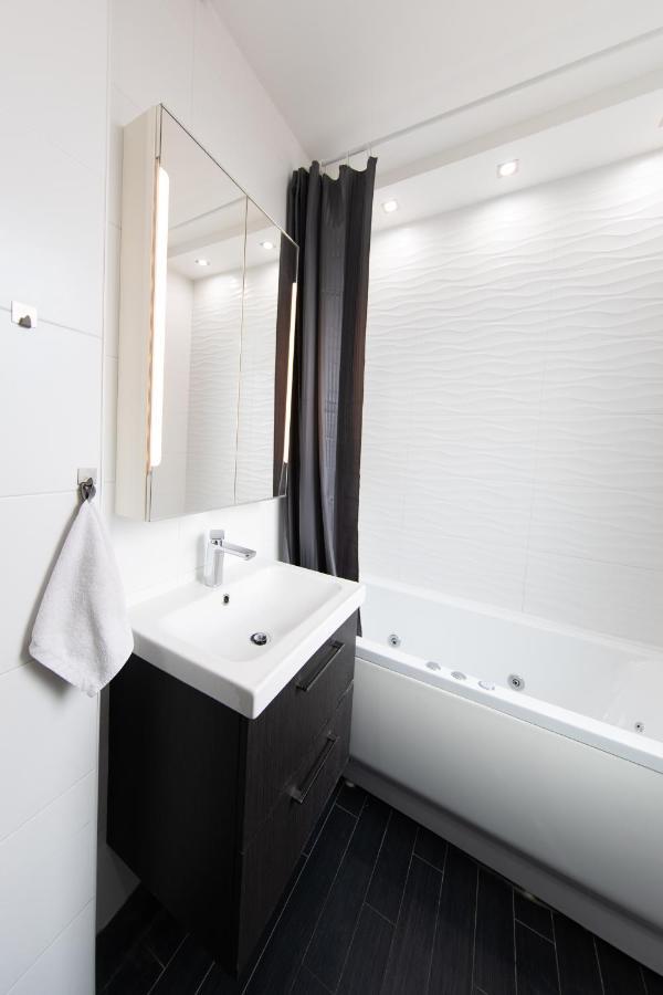 Spacious 3-Room Apartment With Free Parking Budapest Ngoại thất bức ảnh